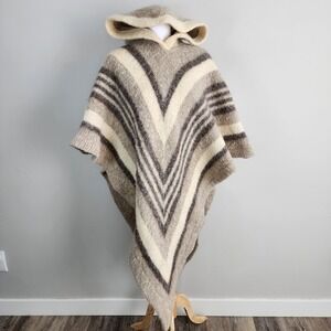 Vtg 70s Hilda Icelandic 100% Wool Poncho Hooded Nordic Knit Cape Boho Lopapeysa